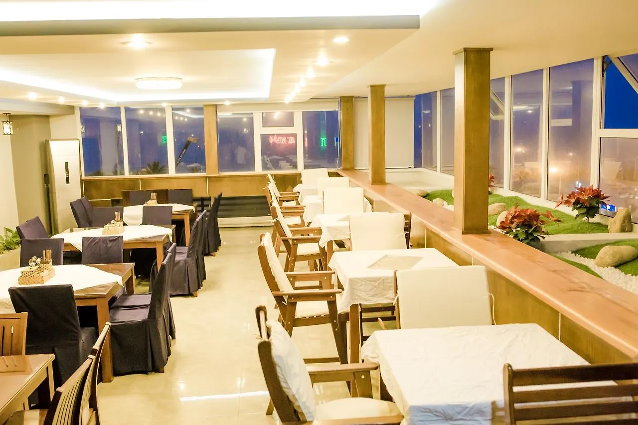 Gio Bien 2 Hotel By Thg Da Nang Vietnam