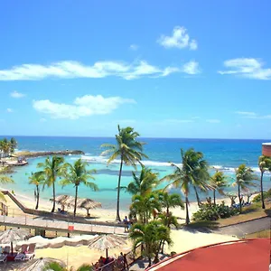 Appart hôtel Manganao François Piscine&plage